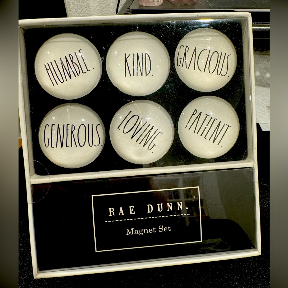 Rae Dunn Magnet Set